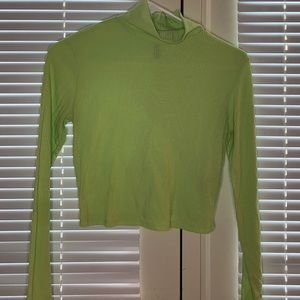 Long sleeve crop top